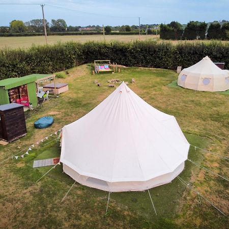 The Follies Glamping Hotel Maidstone Exterior photo